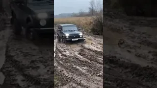 Стоковая Нива 4x4 в грязи #offroad #4х4 #внедорожник #авто #нива #4x4 #бездорожье #автомобили