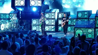 Blink 182 - Mutt (Live at Merriweather 7-21-19)