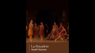 Paris Débutez la semaine avec cet extrait #LaBayadère #Noureev dansé par l'Étoile Amandine Albisson