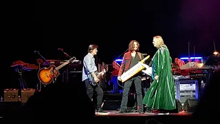 Rick Wakeman - Merlin The Magician (keytar/geetar 3-way face-off finale) - London Palladium, 22/2/23