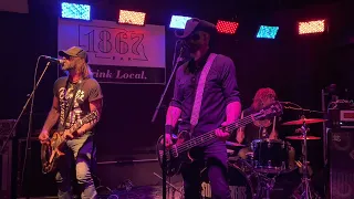 The Supersuckers – The Evil Powers of Rock 'n' Roll, Live at the 1867 Bar, Lincoln, NE (7/27/2022)
