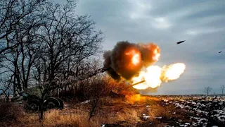 Украинские артиллеристы обстреливают из тяжёлого вооружения республики Донбасса