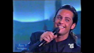 Fiorello canta "My way" con diverse imitazioni - 1992 -