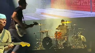 blink-182 - Live Intro - Madrid, Spain 2023 Oct 03 - Wizink Center @blink182