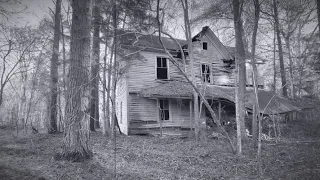 I found an old, creepy, abandoned house in the middle of nowhere!