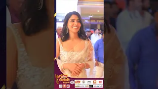 Aishwarya Lekshmi at Aval Awards! | #AvalAwards #AvalVikatan #Women #Vikatan