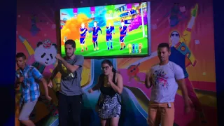 Just dance 2018 - Waka Waka by Shakira ALTERNATE VERSION (Brasil Game Show 2017)