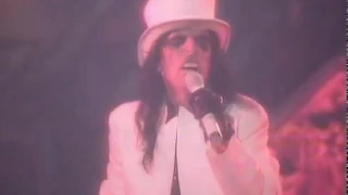 Alice Cooper. School's Out . "The Nightmare Returns". (1986) . Real VIDEO