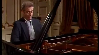 Mozart Piano Sonata no. 5 in G major, kv. 283 - Daniel Barenboim