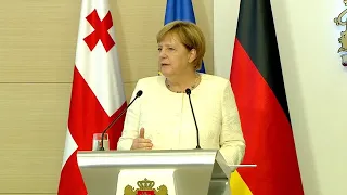 Merkel zu Dresden-Debatte: „Jeder Demonstrant ist Objekt der Pressefreiheit“