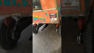 Vespacar rickshaw racer