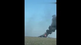 На поле под Изюмом горят обломки «суперсовременного» Су-35 за 50 миллионов долларов