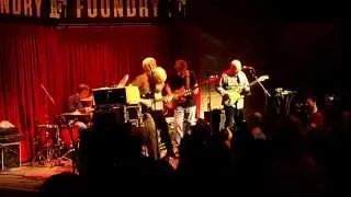 Cindy Wilson (B-52's) w/ Glenn Phillips Band - "Give Me Back My Man" @ Foundry, Athens Ga 8.28.15