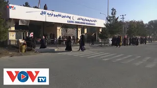 Afghanistan: Taliban cấm nữ sinh học đại học | VOV