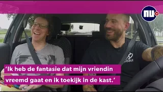 In de auto met Arnon Grunberg: 'Ik denk dat ik kan aarden bij neonazi’s'