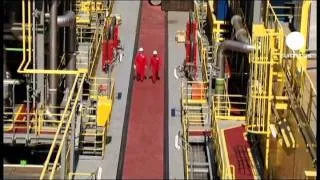 Shell борется с утечкой нефти в...