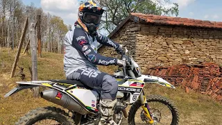 HUSQVARNA FE 350 Akrapovic - Raw 4 Stroke Sound