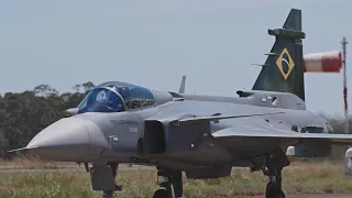 Gripen realiza campanhas de teste em clima quente e seco