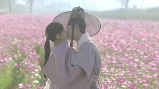 [KISS] Park BoGum & Kim YooJung  (Moonlight Drawn by Clouds/구르미 그린 달빛)