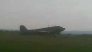 Lisunov Li-2 landing