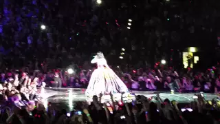 Katy Perry - Firework - Prismatic world tour (live, Prague 23.2.2015)