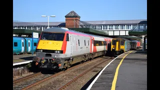 #128: [5J92] TfW DVT 82216 & DB Cargo Class 67010 pass Llandudno Junction (02/04/21)