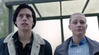 Riverdale 1x06 Betty and Jughead go to see Polly