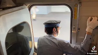 新幹線車掌さん