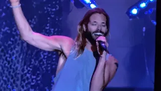 Taylor Hawkins (Foo fighters) - Somebody to love (Queen cover) live @ lollapalooza chile 2022