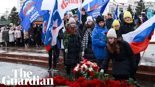 Russian mourners hold vigil for soldiers killed in Makiivka