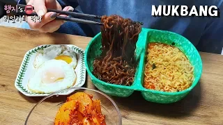 리얼먹방:) 고추짜장&고추짬뽕 짬짜면먹방 (ft.짜장이🐩)ㅣSpicy jjajangmyeon & jjamppongㅣREAL SOUNDㅣASMR MUKBANGㅣEATING SHOWㅣ