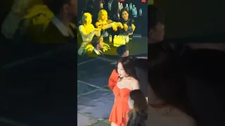 Lisa ,Rosé and Jisoo's reaction on Jennie's SOLO....