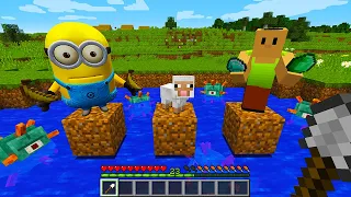 WHO to SAVE SHEEP or MINION with HAMOOD HABIBI in MINECRAFT - Cursed Gameplay Movie Traps