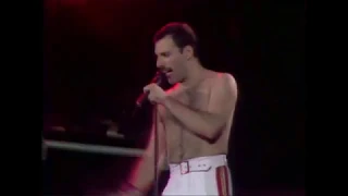 Queen - Radio Gaga And We Will Rock You (Live At Wembley 1986)