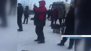 Полсотни человек застряли в Мотыгинском районе из-за сломанных катеров