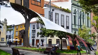 Colores en La Laguna   ( Tenerife )