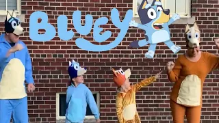 Bluey e Bingo (Abertura na vida real )