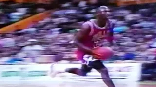 Michael Jordan dunk  (Rare angle)