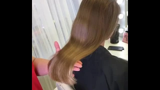 Как сделать высокий конский хвост с помощью прядей волос на заколках