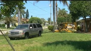 Witnesses: Cape Coral tree trimmer electrocuted