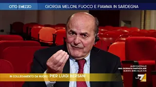 Il sarcasmo di Bersani su Meloni: "Lei ha fatto politica tutta la vita, io pettinavo le bambole..."