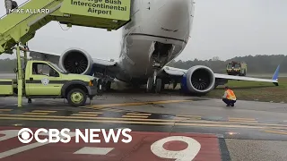 United plane goes off runway at Houston airport