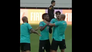 Richarlison and Vinicius Jr pictured having play fight at Brazil training session!is it just a joke?