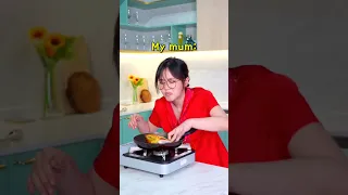 ME when I COOK 👩‍🍳 🆚 MY MOM 🥘🍳