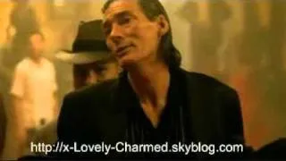 Billy Drago (Barbas Charmed) dans " You rock my world "