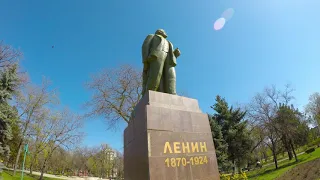 Statue of Lenin in Bender City [CC]