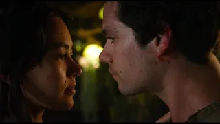 Lovely Video _ Kissing Scene _ Joel and Aimee (Dylan O_Brien and Jessica Henwick)