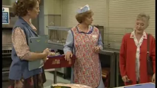 Dinnerladies - Series 2 - Episode 2 - Part 1