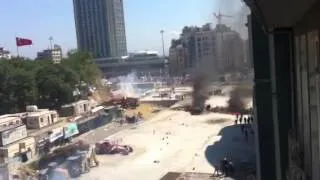 Poliçe attack in Taksim Gezi