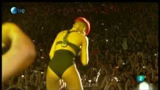 shup and drive rihanna- rock en rio 2010.mpg